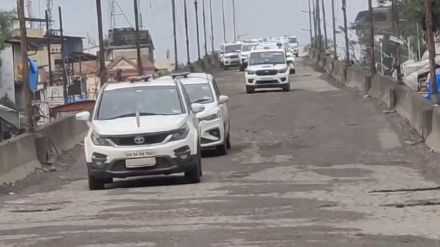 journey of Chief Minister eknath shindes convoy through patholes