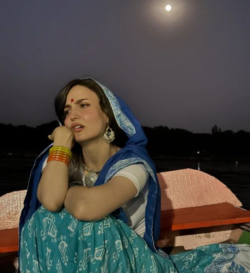 elli-avrram-struggle-to-become-actress
