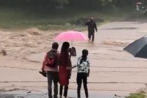 Three people died in floods and 42 houses collapsed in Nandurbar district