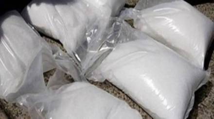 three arrested including a woman with heroin worth rs 20 lakhs