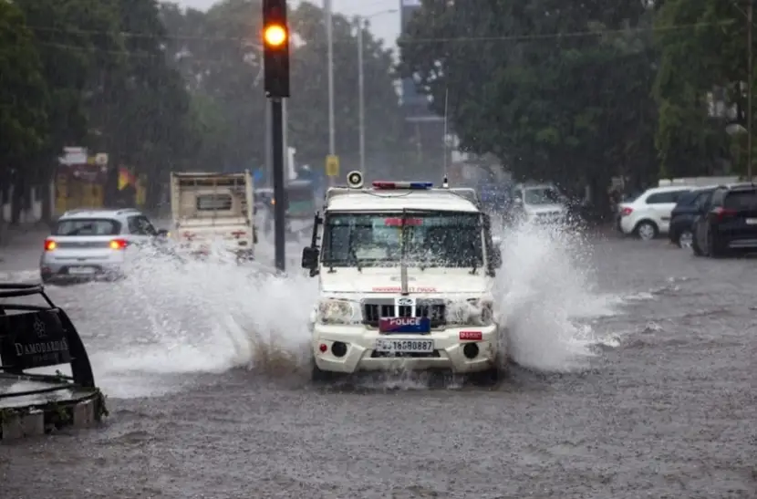 Gujarat on red alert water logging in cities