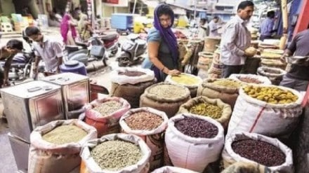 Inflation hits five year low 3.54 percent in July Food prices fall by half