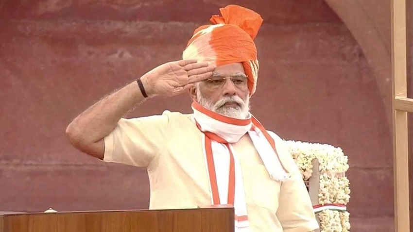 PM Modi Flag Hoisting