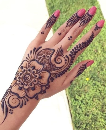 Traditional Mehndi Design