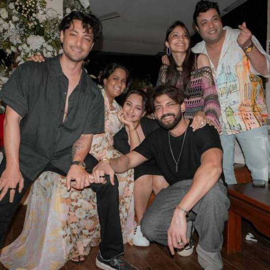 sonakshi sinha and zaheer iqbal in Arpita Khan Birthday