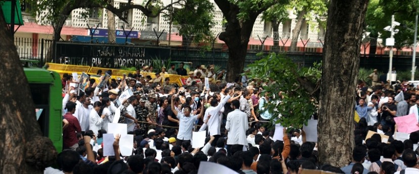 medical students protest