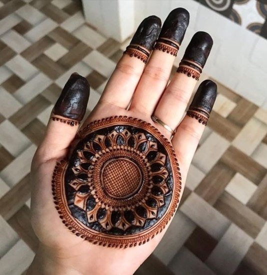 Easy Mehndi Designs 2024