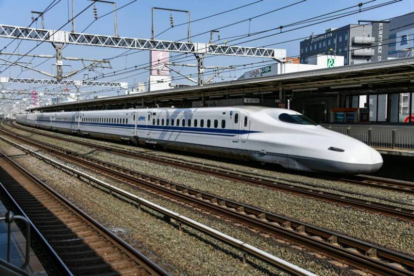 10 fastest trains