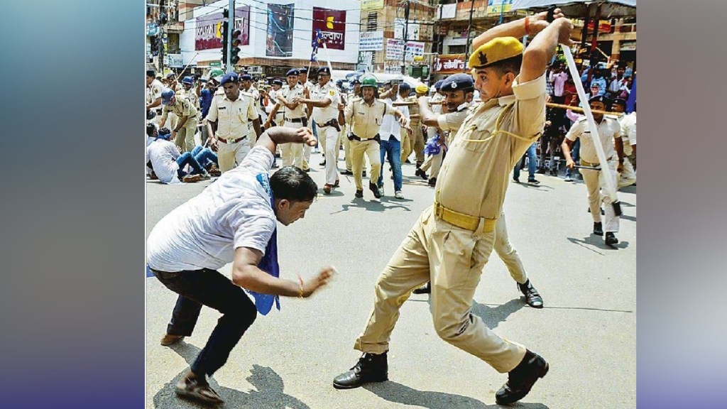 Lathi charged in Bihar during Bharat Bandh by Dalit and tribal organizations against the Supreme Court decision