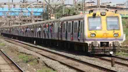 Central Railway run 22 extra night trains for Ganeshotsav between CST and Thane Kalyan