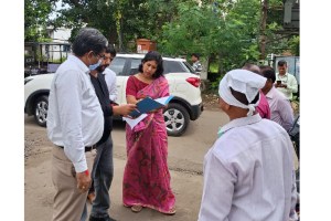 Houses were inspected by the municipal health department to control dengue and chikungunya Nagpur