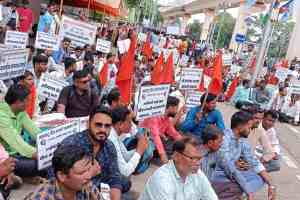 Nagpur, Maharashtra, Contractual Electricity Worker Contractual Electricity Worker's Union protest, Maharashtra Electricity Contract Workers Union,