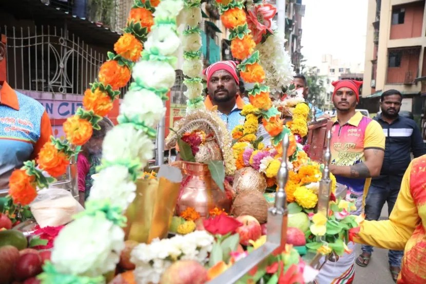 Narali Purnima 2024 why do koli brothers offer coconuts to the sea on the narali poornima read pujan vidhi and importance of this day