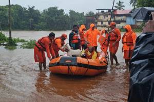 ndrf rescue operation sindhudurg