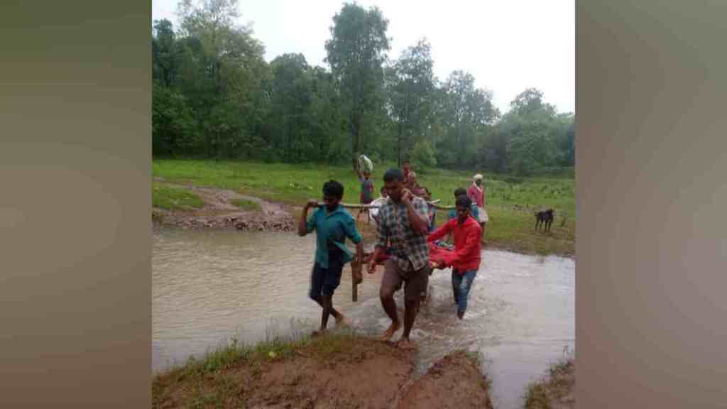 Gadchiroli, pregnant woman, pregnant woman s baby dies in Gadchiroli, flood, baby death, Korchi Taluka, Lekurbodi village,