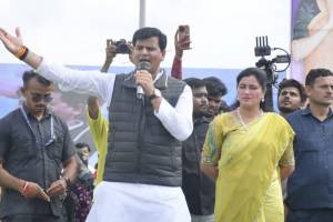 ravi rana criticized melghat mla rajkumar patel in dahi handi program organized by yuva swabhiman party