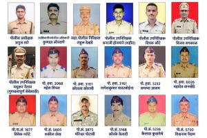 shaurya padak to 17 policemen who fought with Naxalites