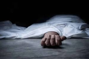 pune married women suicide with her daughter