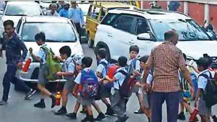 Traffic Jams school area, Navi Mumbai, Koparkhairane, Ghansoli, traffic jams near schools, traffic police, public awareness, school administration,