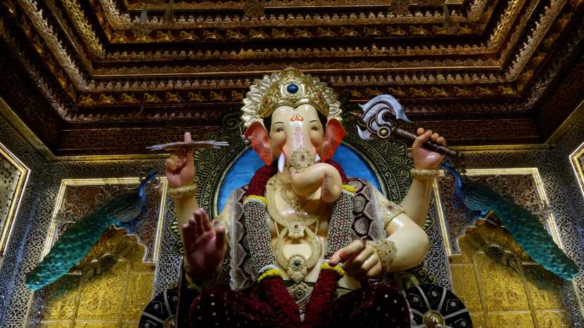 Lalbaugcha-Raja-2024-first-look
