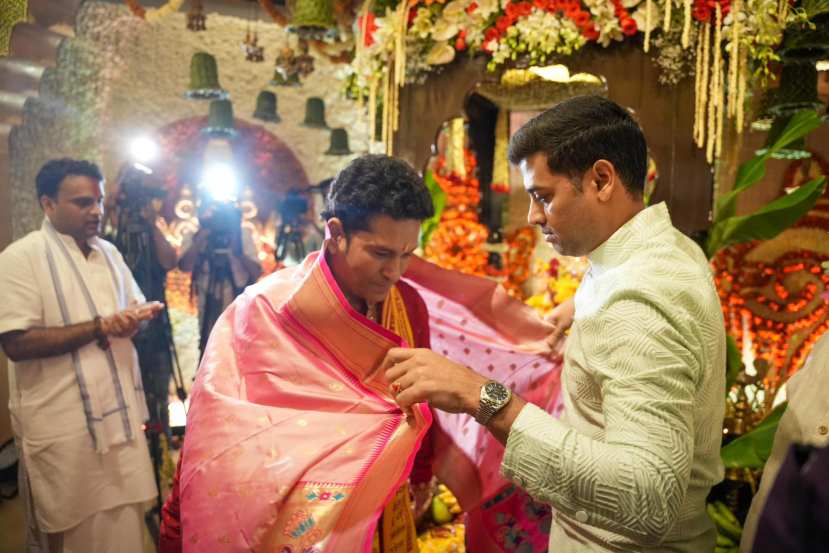 sachin tendulkar ganpati darshan cm house in mumbai