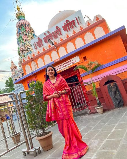 shreya bugade Aadishakti Mata Yogeshwari Devi Mandir darshan