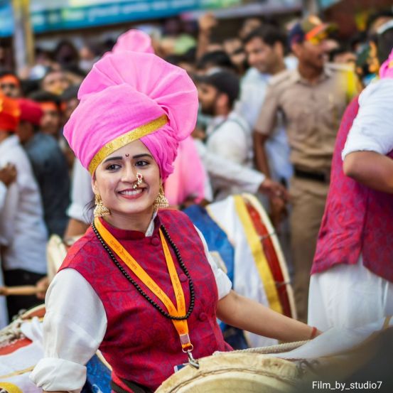 prajakta-gaikwad-pune-visarjan-miravnuk-dhol-tasha-photo-ganesh-visarjan-2024