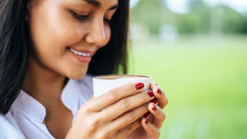 how drinking tea regularly may reduce the risk of heart attacks