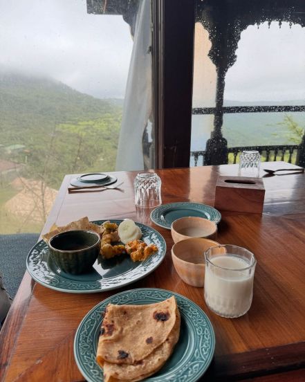 Abhidnya Bhave Lohagad Staycation