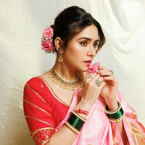 Amruta Khanvilkar Pink Paithani Saree