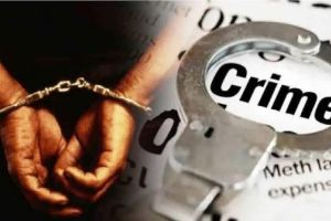 Fake officers robbed businessman by fear of arrest five arrested by Khar police