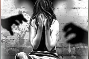 School girl molested by senior citizen by threatening to kill her