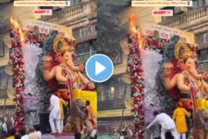 pune video Ganapati decoration on Lakshmi Road suddenly caught fire during Ganpati visarjan miravnuk