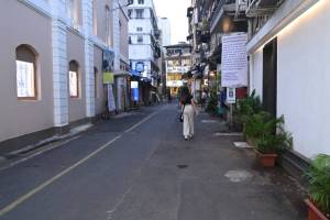 vehicles prohibited in kala ghoda area on saturday and sunday between 6 pm to 12 am