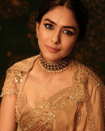 Mrunal Thakur Golden Saree