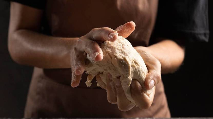 Navratri Special Sweet Puri