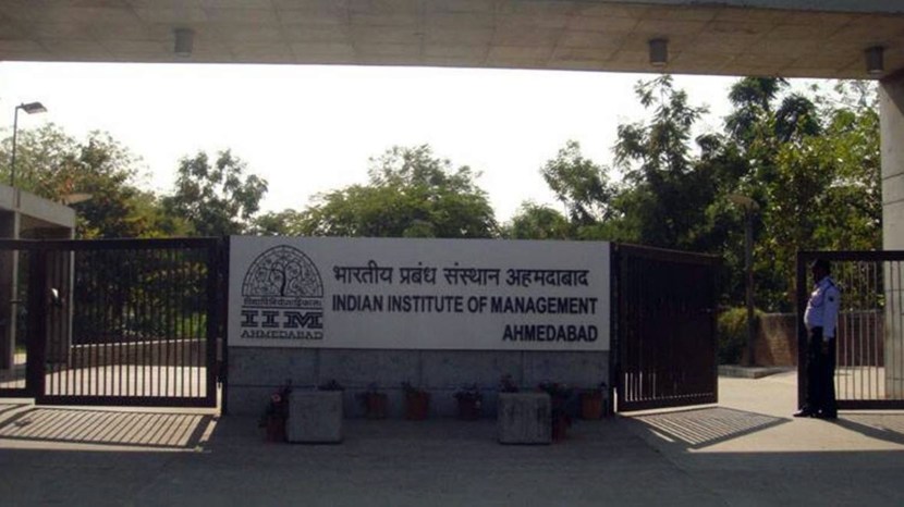 Navya Naveli Nanda IIM Ahmedabad fees