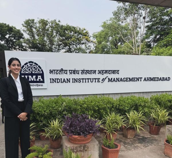 Navya Naveli Nanda IIM Ahmedabad fees 