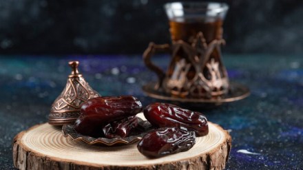 Khajoor Water benefits 4 Reasons Dates (Khajoor) Water Should Be Your New Health Drink