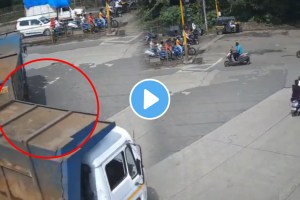 Big Truck Crashed Into A Bike In Ambernath Shocking Accident Video Goes Viral