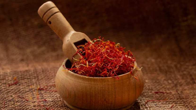 Why should pregnant women consume saffron