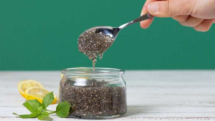 blackcurrant and chia seeds water benefits