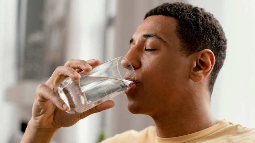 drinking lemon water in a copper pot harmful to health