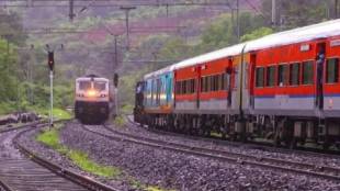 loco pilots, Loco cab, toilet, mumbai, लोको पायलट,