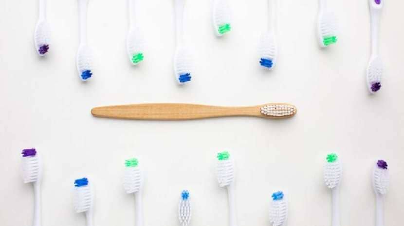 change the toothbrush from time to time