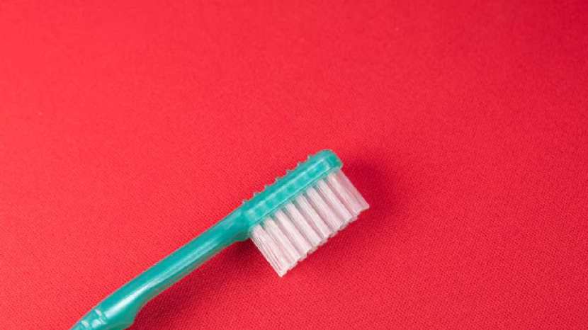 change the toothbrush from time to time