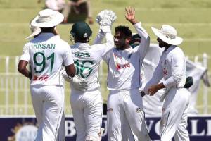 Bangladesh beat Pakistan by 6 wickets