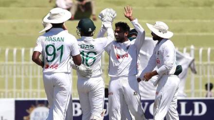 Bangladesh beat Pakistan by 6 wickets