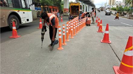 municipal administration started temporary repairs on ghodbandar flyover and inspection of roads