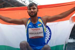 Paris Paralympics 2024 Praveen Kumar Wins Gold in Men's T64 High Jump in Marathi